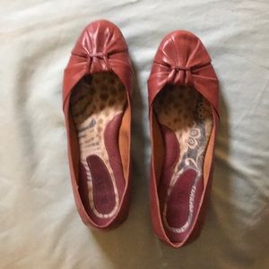 Born Leather Flats Size 11 ( Mauve Color)